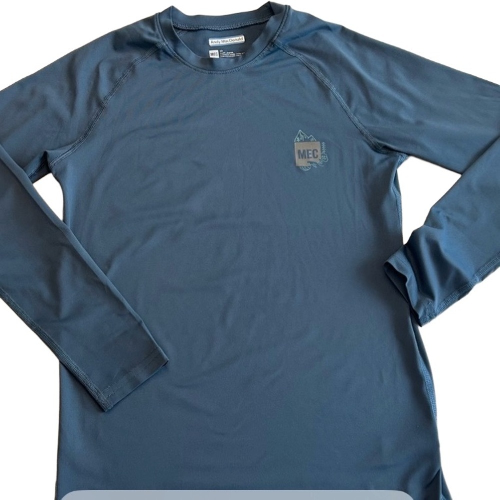 MEC Youth High Performance Long Sleeve Top in Dark Teal,  Size 10